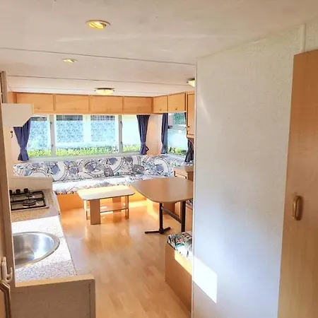 Stacaravan In De Natuur Bij Maastricht Chalet Ulestraten
