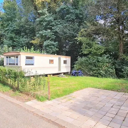 Stacaravan In De Natuur Bij Maastricht *