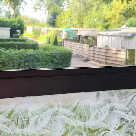Stacaravan In De Natuur Bij Maastricht * Ulestraten