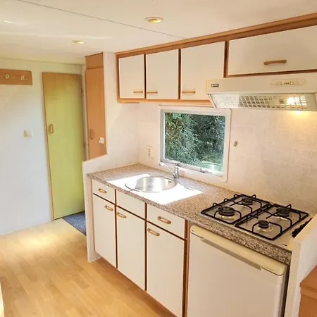 Stacaravan In De Natuur Bij Maastricht Chalet