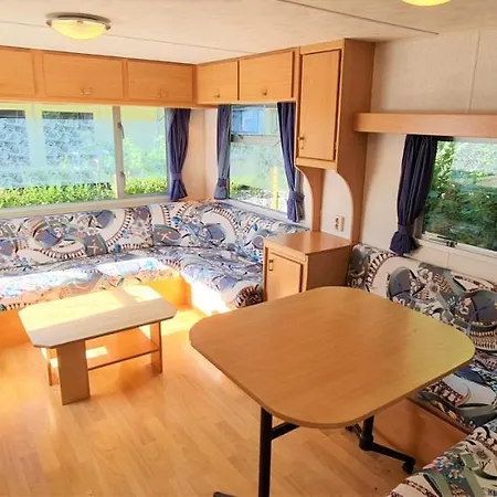 Stacaravan In De Natuur Bij Maastricht * Ulestraten