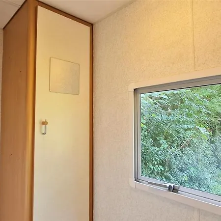 Chalet Stacaravan In De Natuur Bij Maastricht